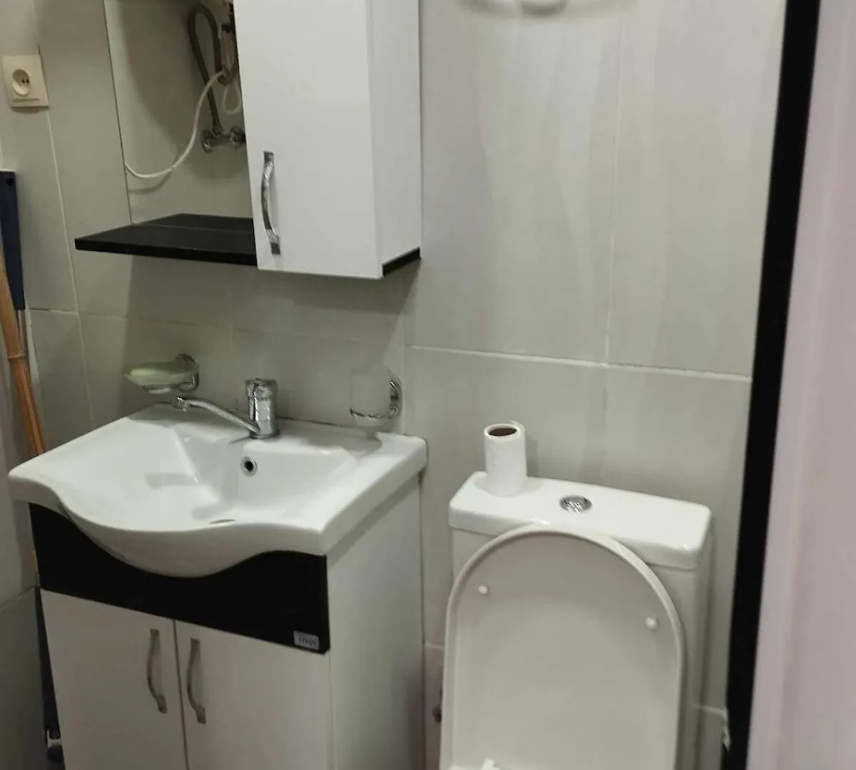 Appartamento 1-Room Avlabari House For Rent Tbilisi